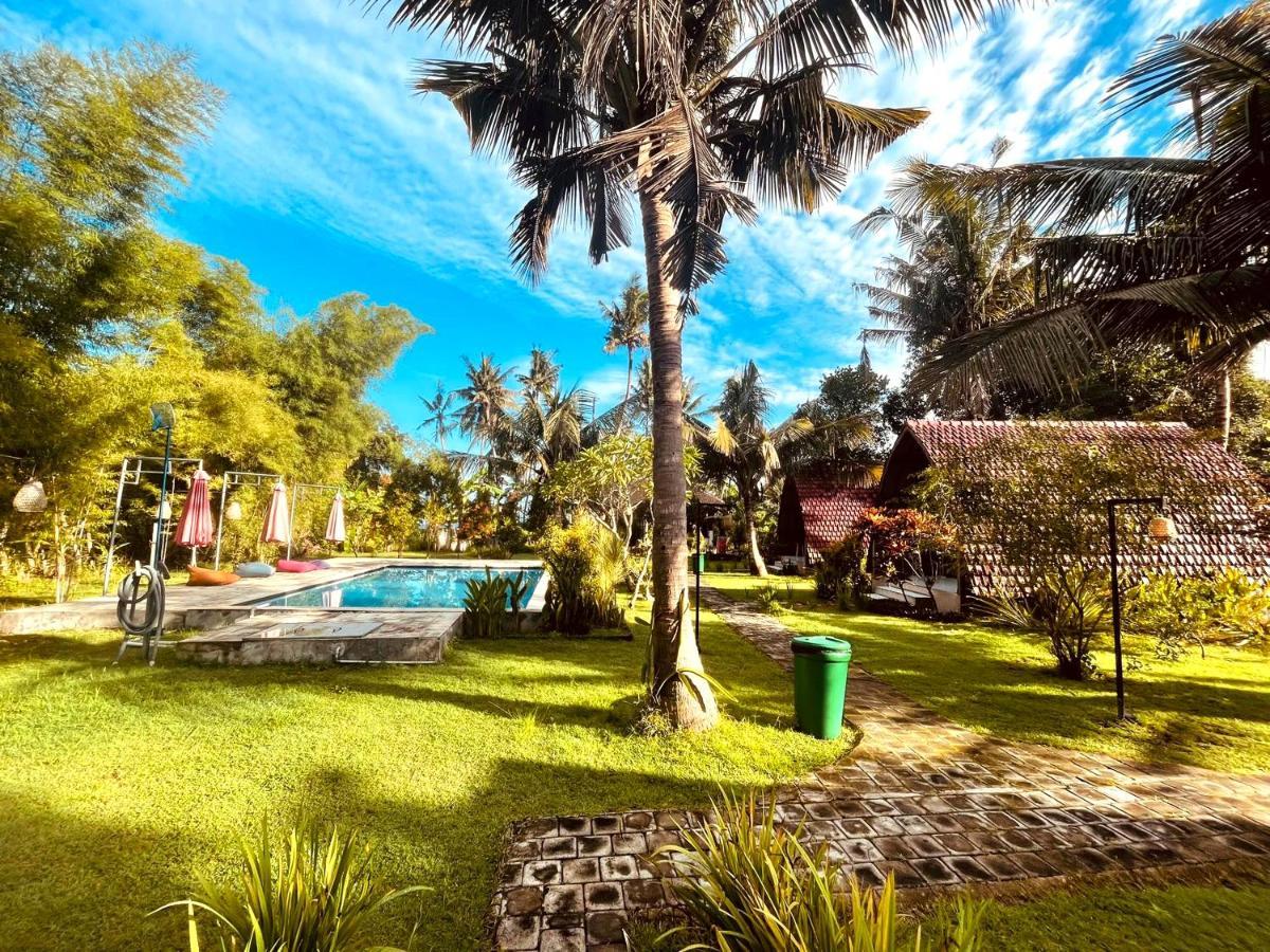 Apit Lawang Villas & Resto Batununggul Kültér fotó