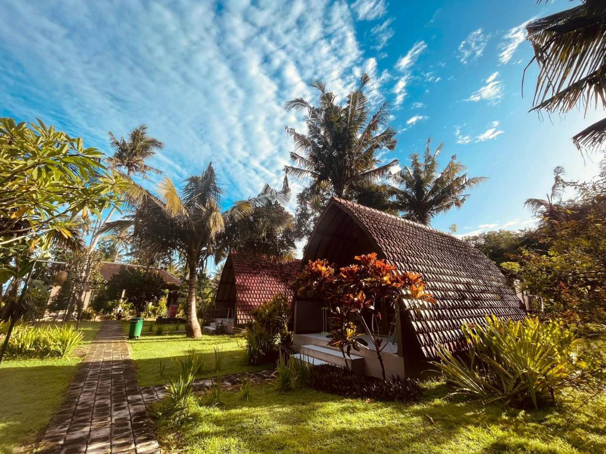 Apit Lawang Villas & Resto Batununggul Kültér fotó