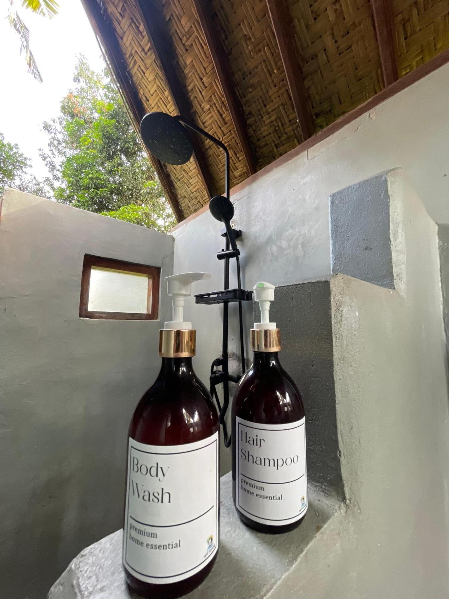 Apit Lawang Villas & Resto Batununggul Kültér fotó